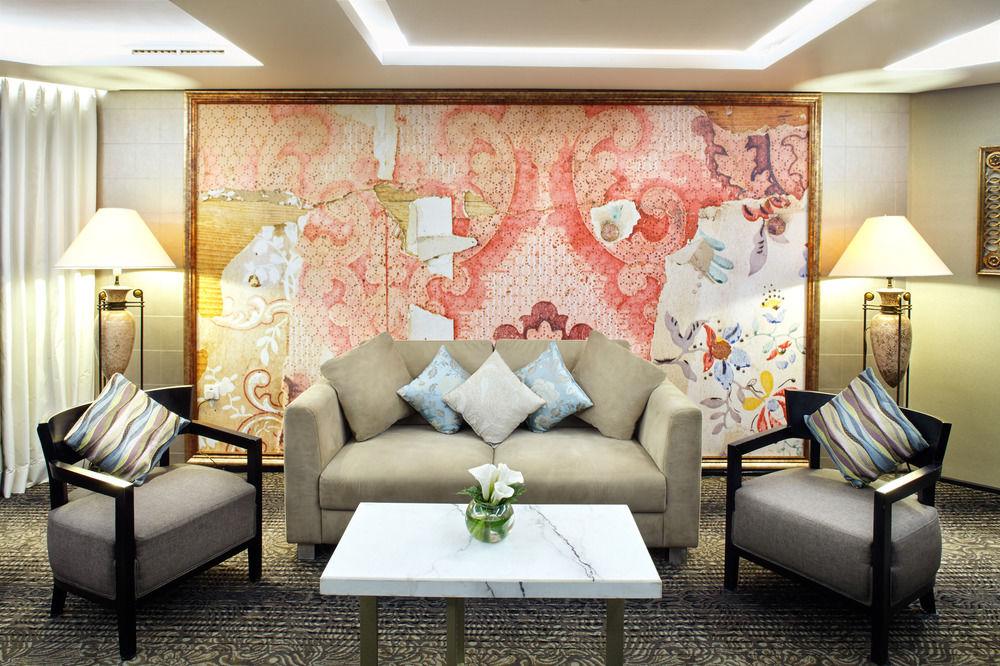 Jw Marriott Hotel Surabaya Exterior photo