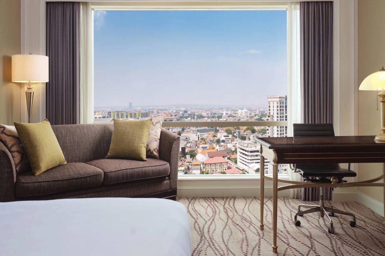 Jw Marriott Hotel Surabaya Exterior photo