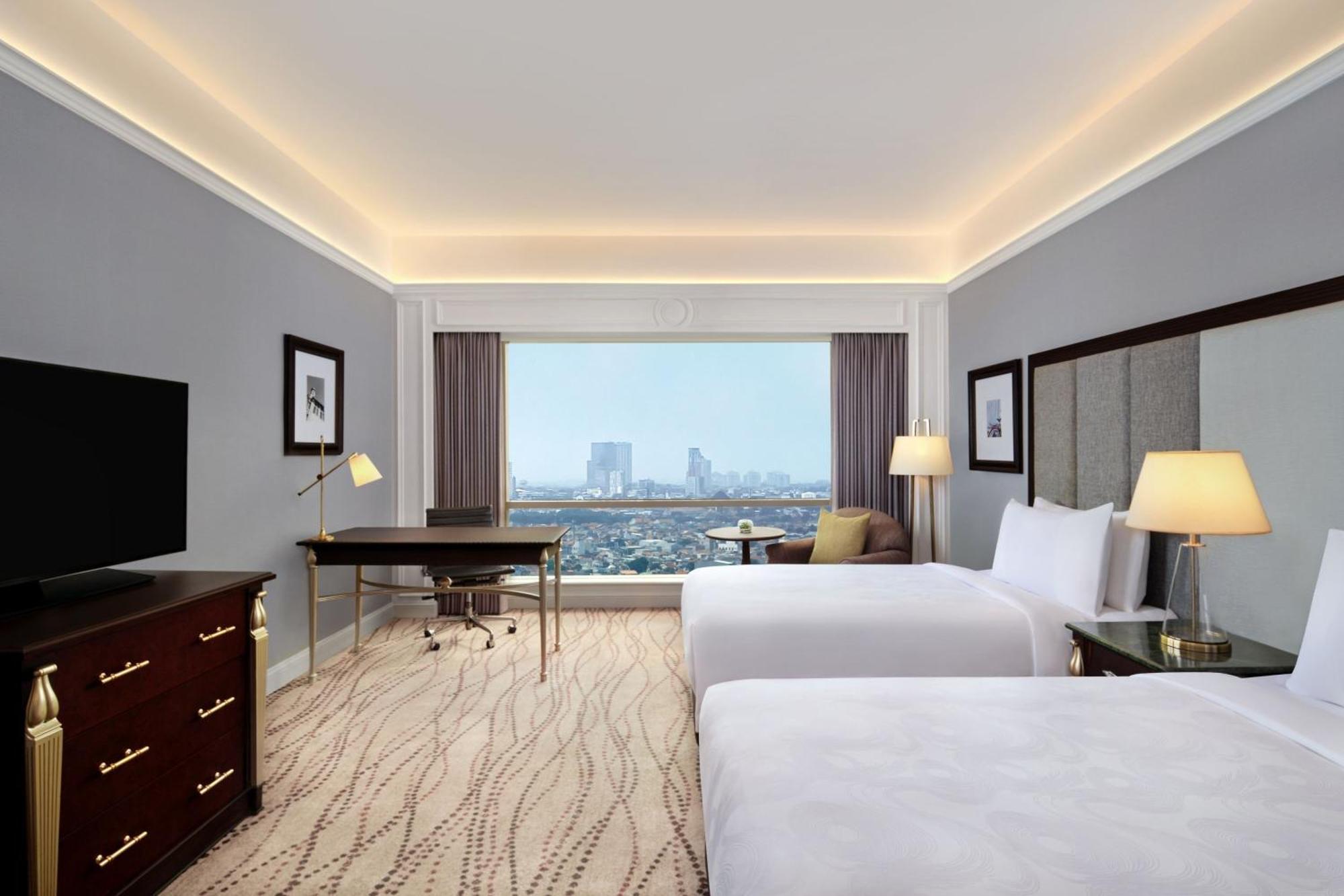 Jw Marriott Hotel Surabaya Exterior photo