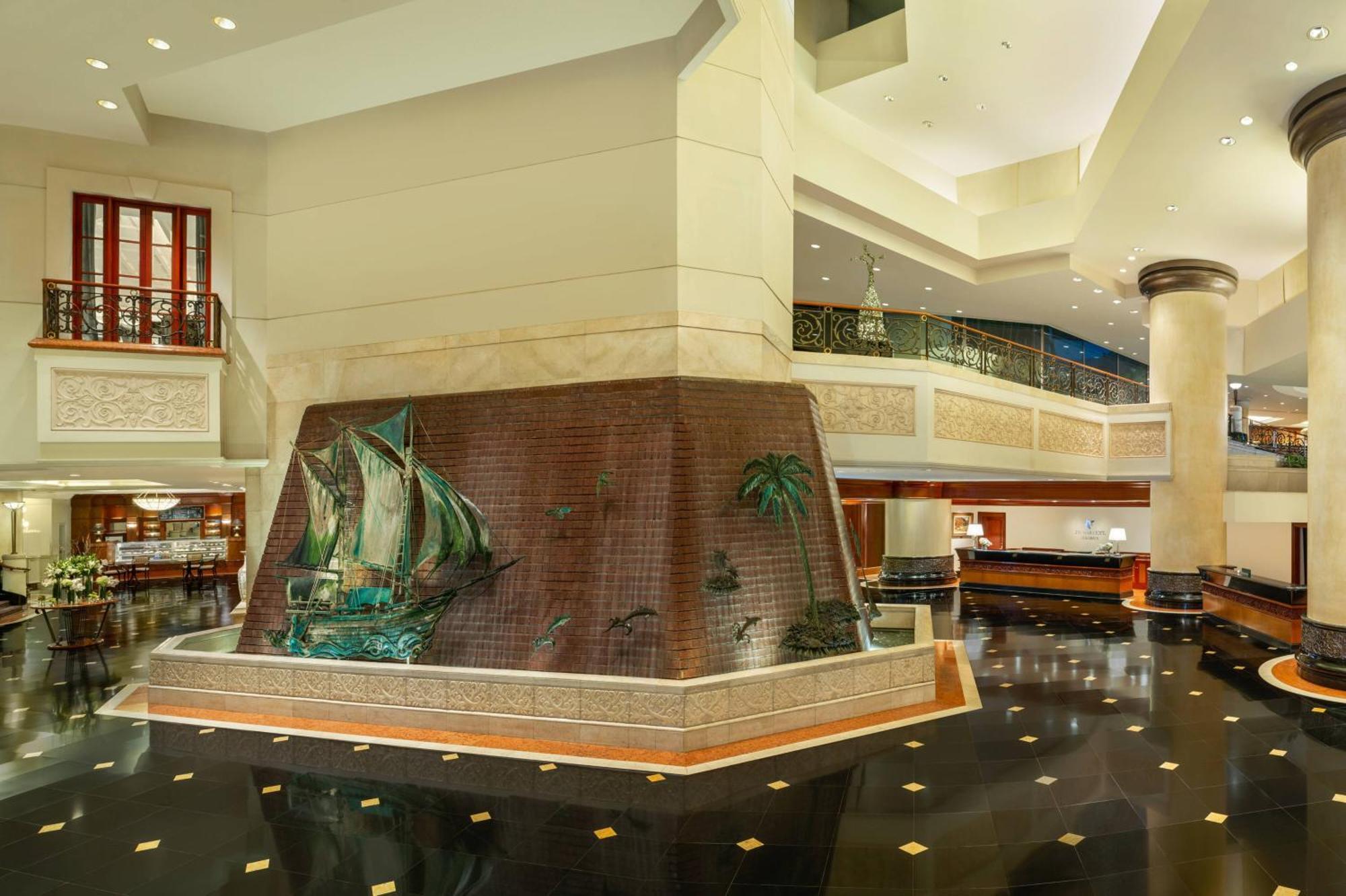 Jw Marriott Hotel Surabaya Exterior photo