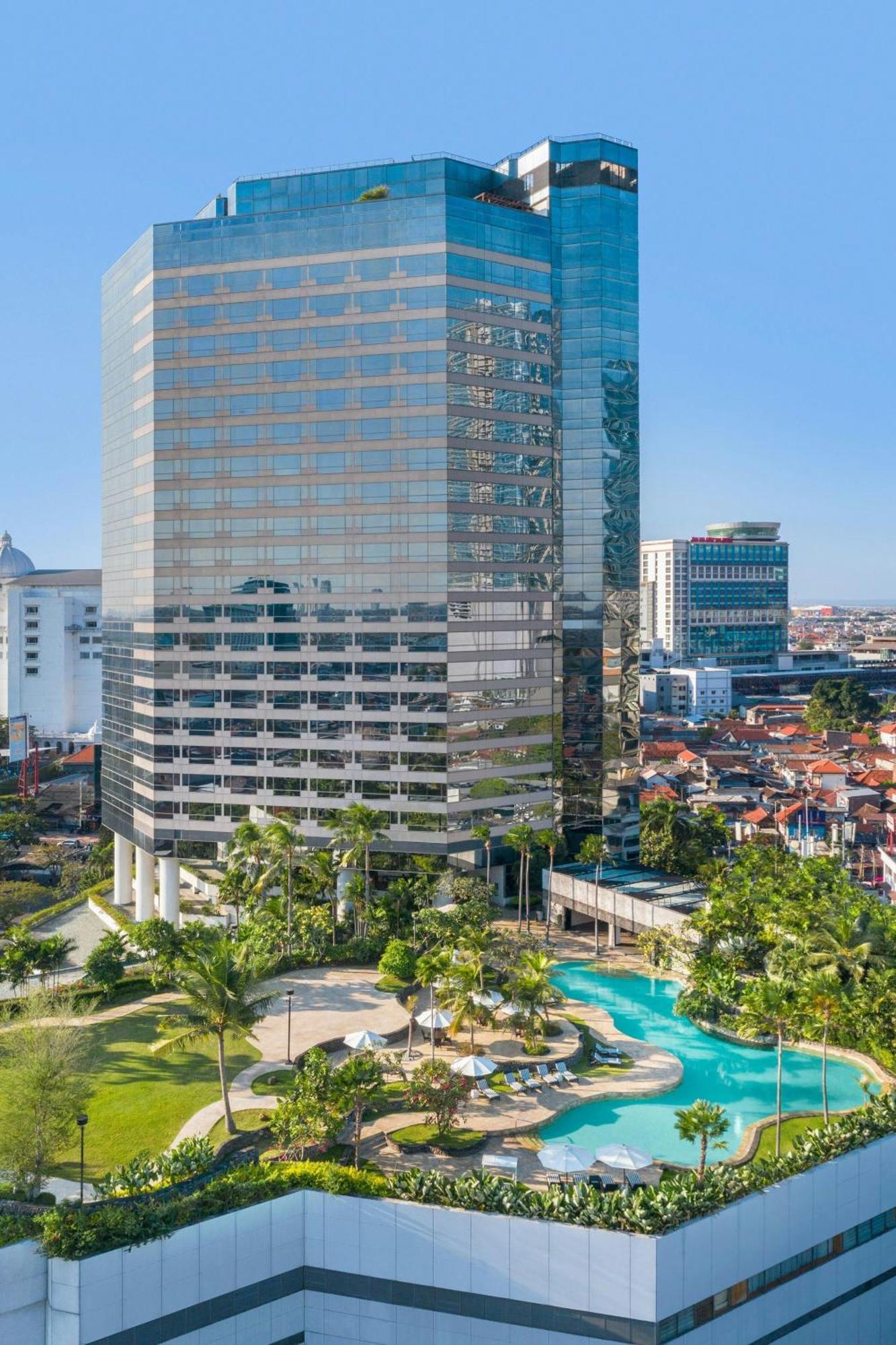 Jw Marriott Hotel Surabaya Exterior photo